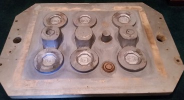 Austin-Hubcap-mold-pattern-A